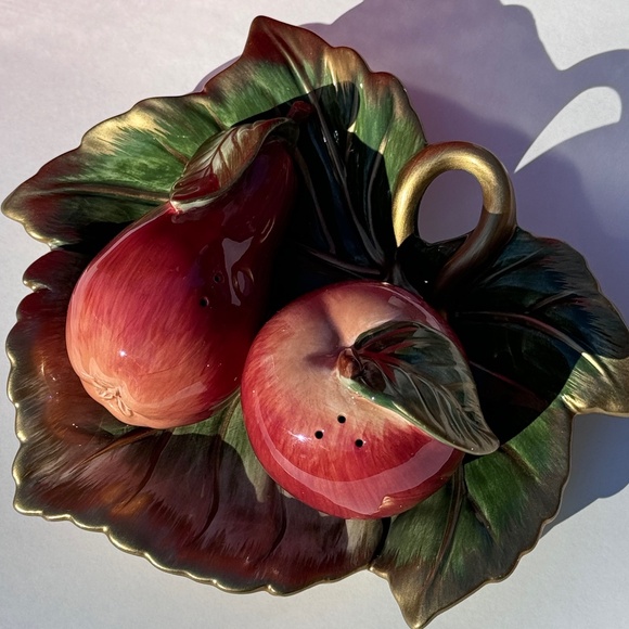 Fitz & Floyd Pear and apple Fall Salt/pepper shakers - Picture 4 of 9